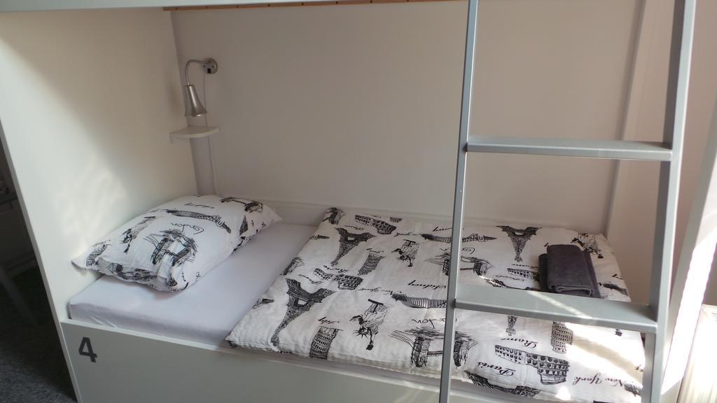 Hostel Levicki 斯拉沃尼亚布罗德 客房 照片