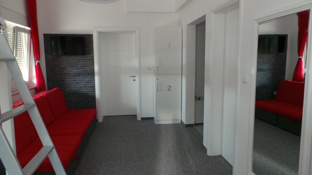 Hostel Levicki 斯拉沃尼亚布罗德 客房 照片