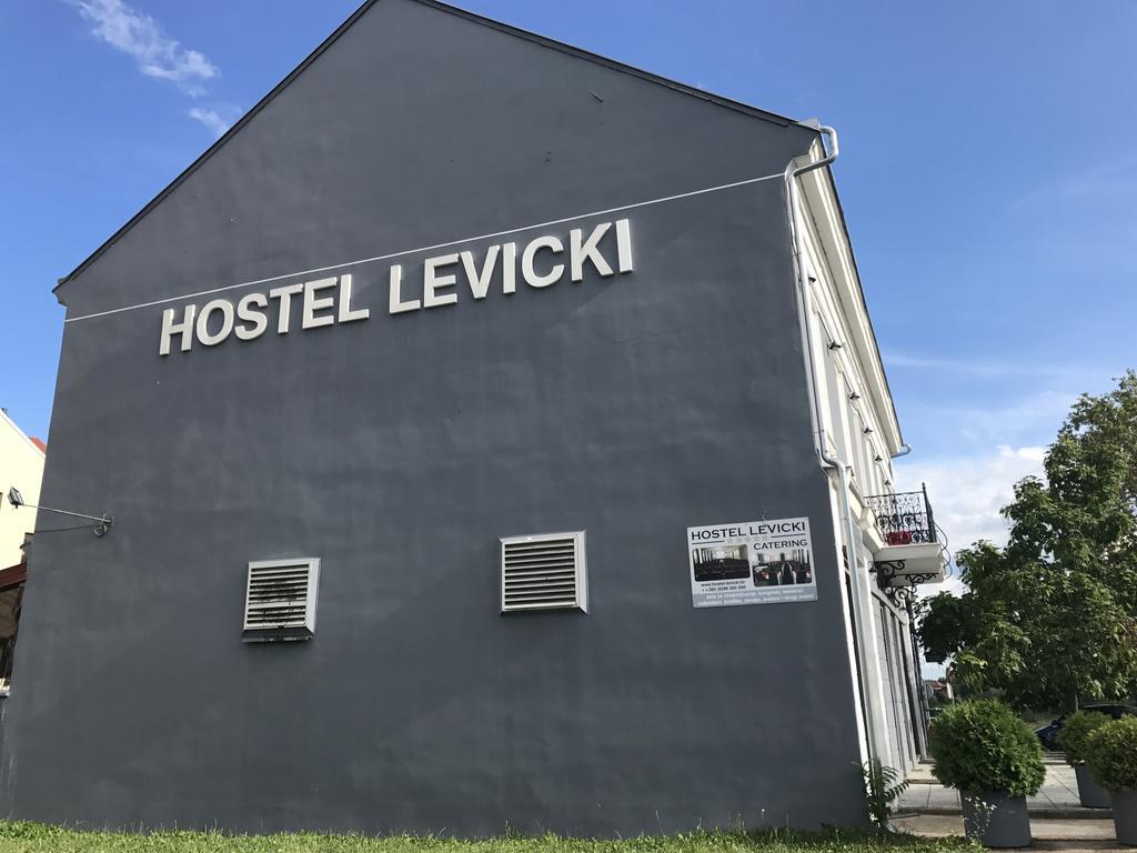 Hostel Levicki 斯拉沃尼亚布罗德 外观 照片